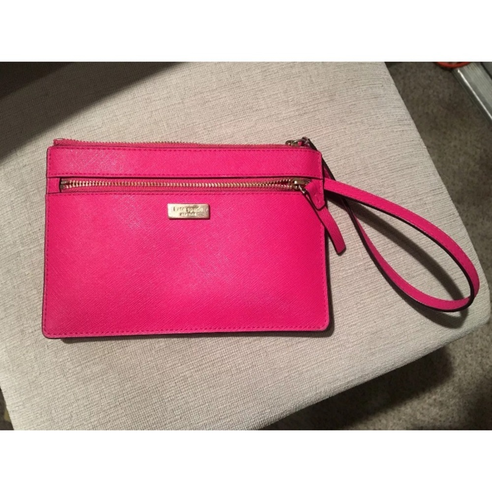 Kate Spade Wristlet in Magenta!